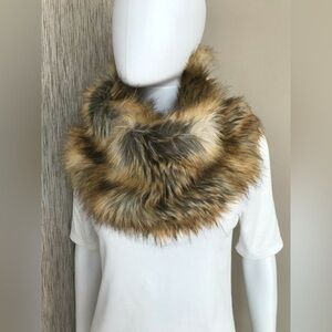 MICHAEL KORS Faux Fur Scarf